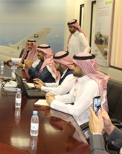 الهيئة السعودية للبيانات والذكاء الاصطناعي يزور مركز الأمير سلطان للدراسات والبحوث الدفاعية
